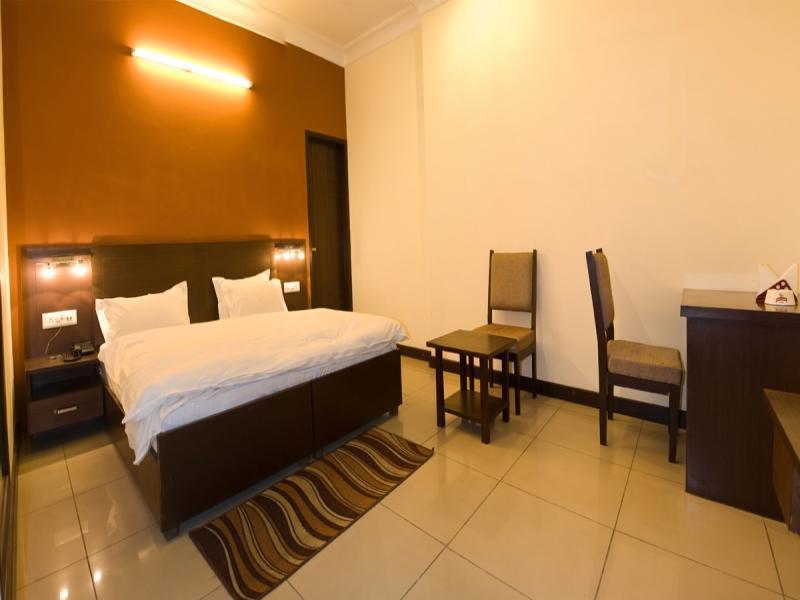 Hotel Kohinoor Palace Ludhiana Eksteriør billede