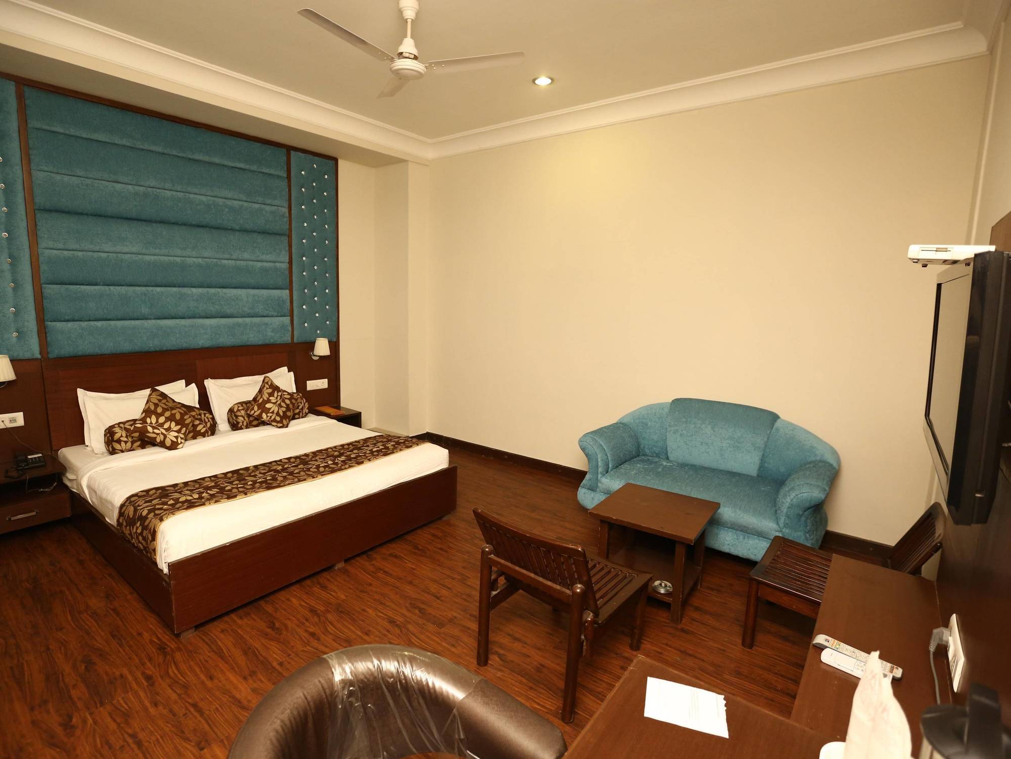 Hotel Kohinoor Palace Ludhiana Eksteriør billede